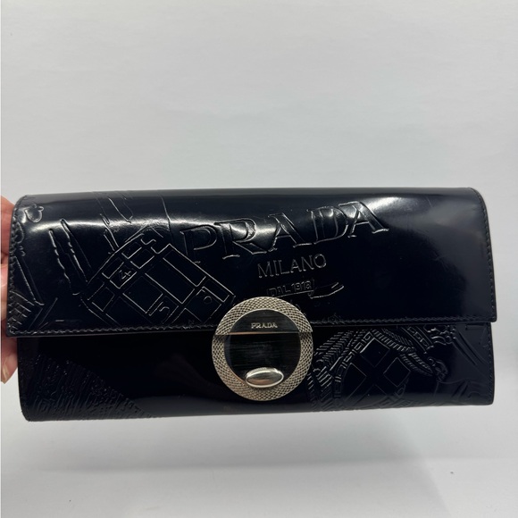 Prada Milano Black Patent Leather Logo Embossed 23406 - Picture 1 of 8